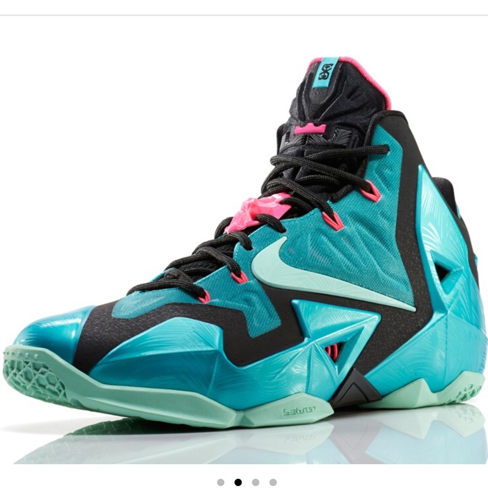 Nike LeBron 11 XI GS South Beach Sport Sz 6 youth